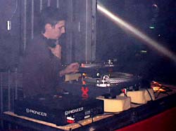 DJ  